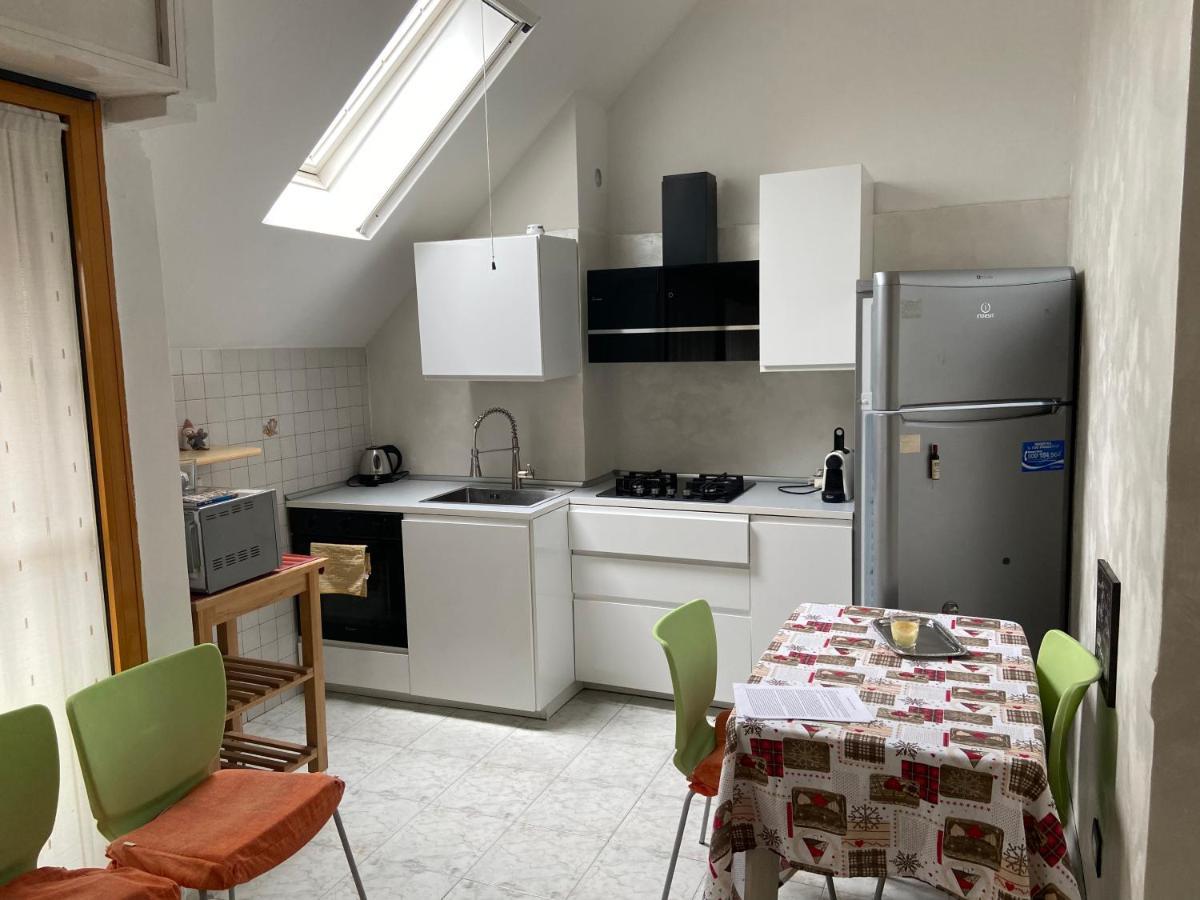 La Casa Di Giada Apartment Peschiera Borromeo Luaran gambar